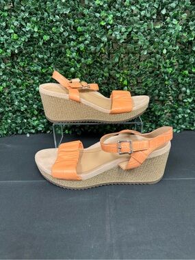 Vionic Vionic Aileen Backstap Wedges - Women’s 9.5